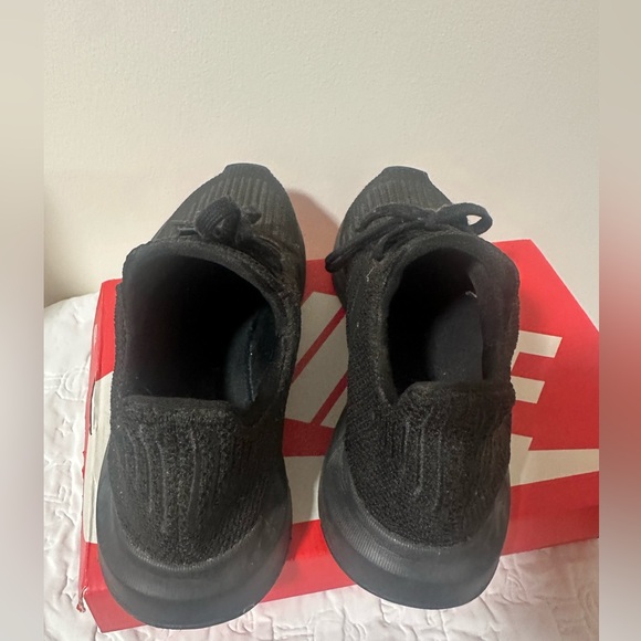 ADIDAS MEN SWIFT RUN 1.0 SHOES - Picture 3 of 6